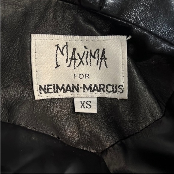 Maxima for Neiman Marcus Lambs Leather Coat in Black - Picture 7 of 16